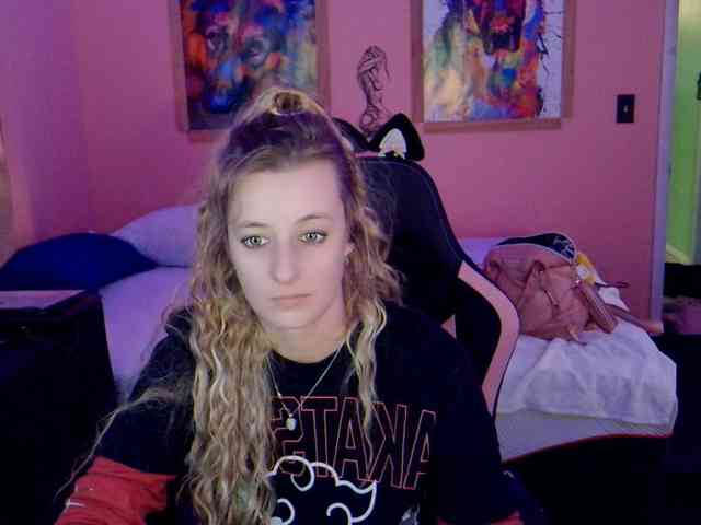 YourSecretGirlFriend963 webcam