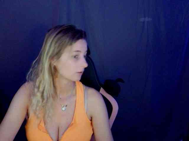 YourSecretGirlFriend963 webcam