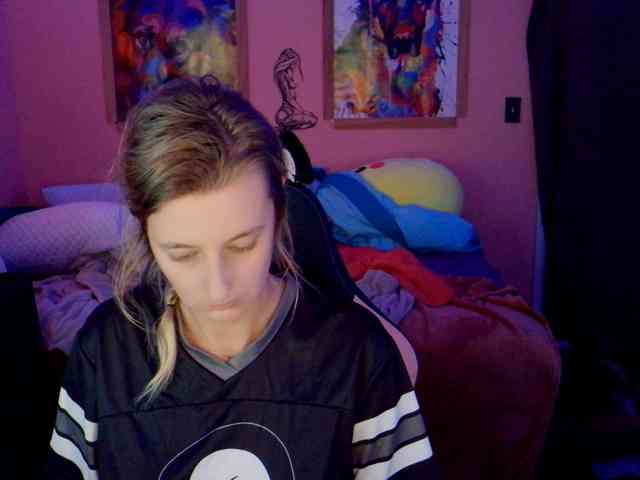 YourSecretGirlFriend963 webcam