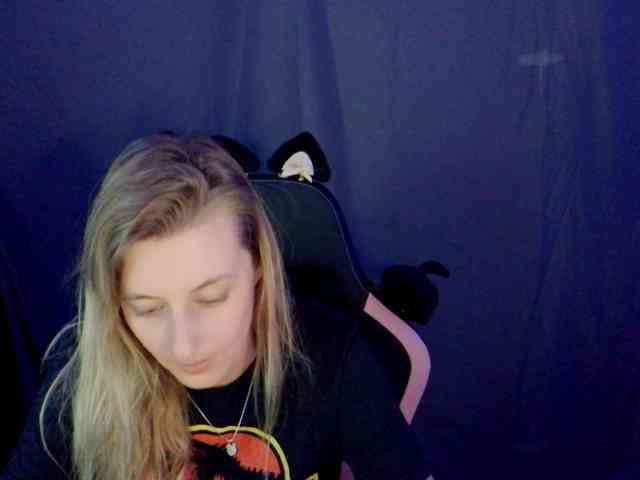 YourSecretGirlFriend963 webcam