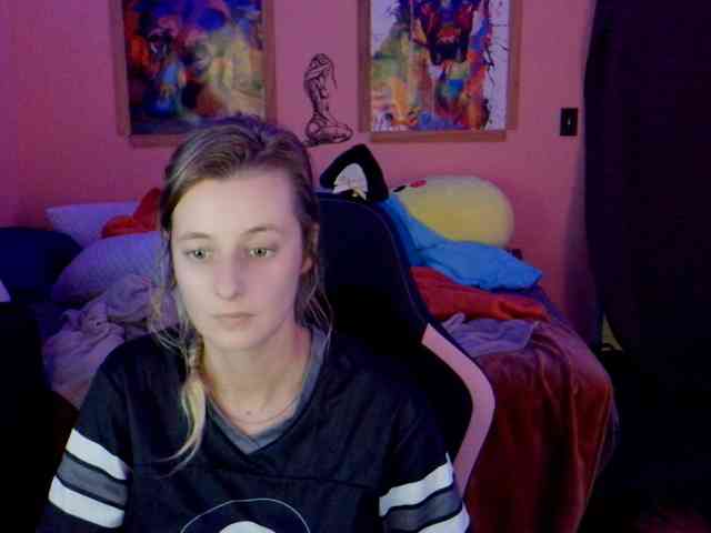 YourSecretGirlFriend963 webcam