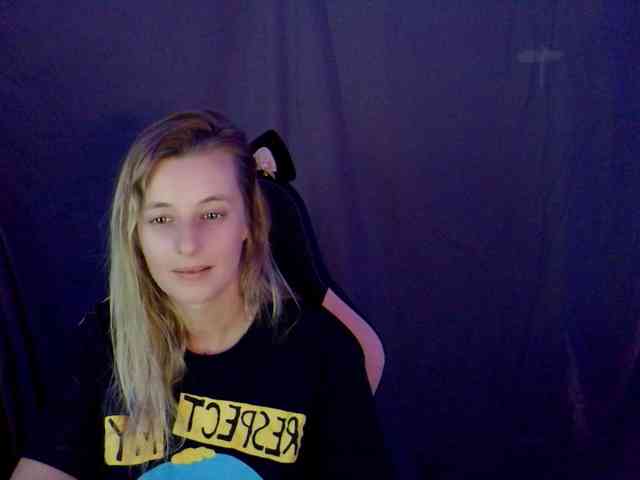 YourSecretGirlFriend963 webcam