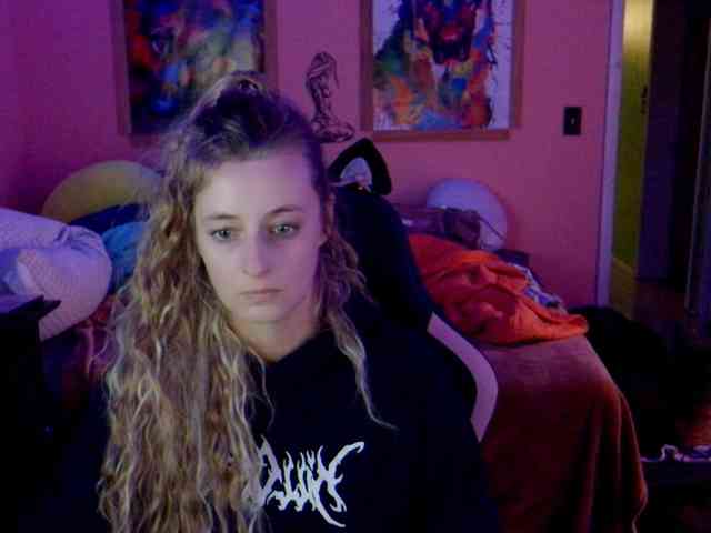 YourSecretGirlFriend963 webcam