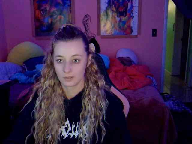 YourSecretGirlFriend963 webcam