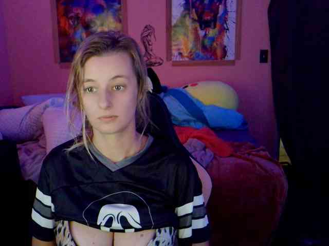 YourSecretGirlFriend963 webcam