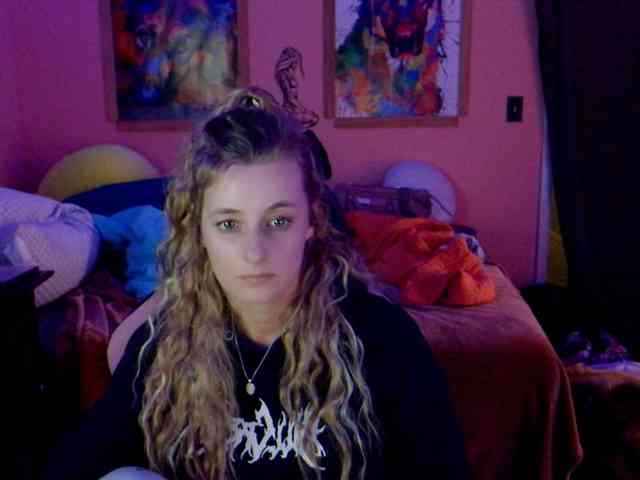 YourSecretGirlFriend963 webcam