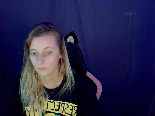 YourSecretGirlFriend963 webcam