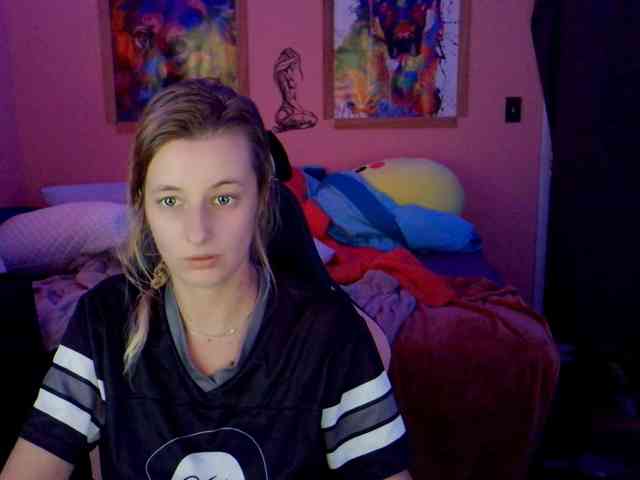 YourSecretGirlFriend963 webcam