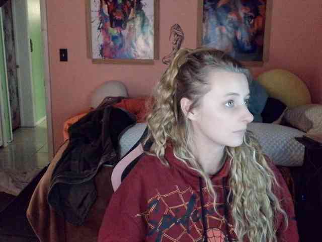 YourSecretGirlFriend963 webcam