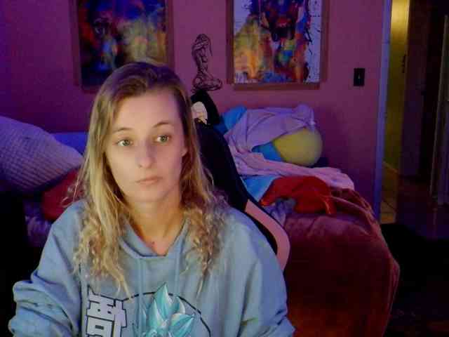 YourSecretGirlFriend963 webcam