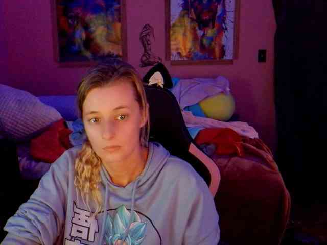 YourSecretGirlFriend963 webcam