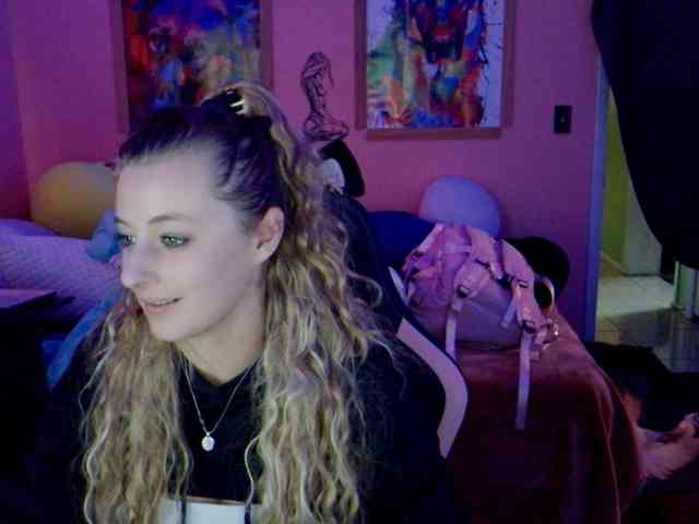 YourSecretGirlFriend963 webcam