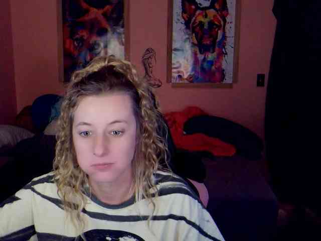 YourSecretGirlFriend963 webcam