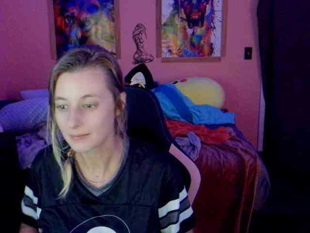 YourSecretGirlFriend963 webcam