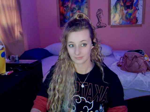 YourSecretGirlFriend963 webcam