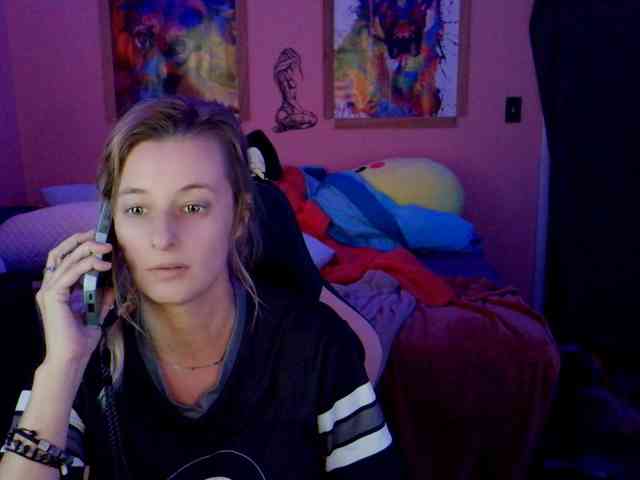 YourSecretGirlFriend963 webcam