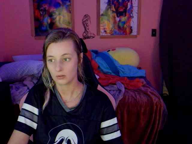 YourSecretGirlFriend963 webcam