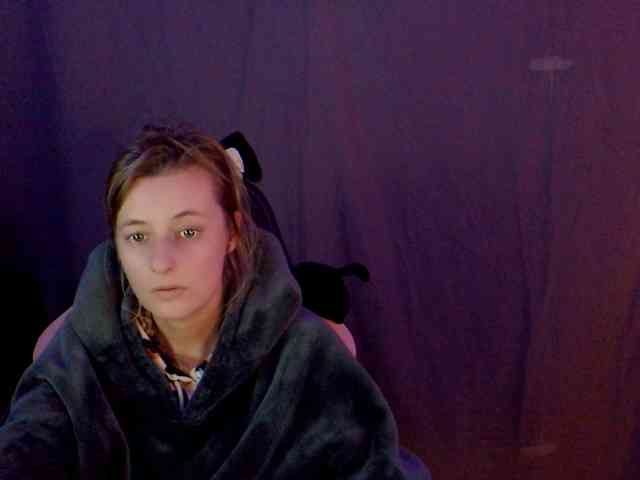 YourSecretGirlFriend963 webcam