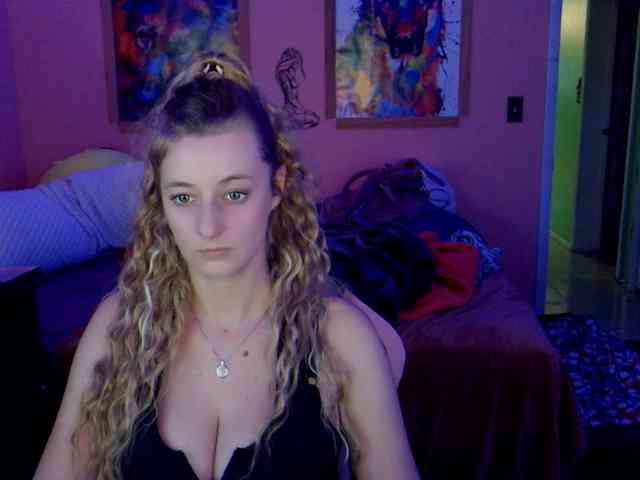 YourSecretGirlFriend963 webcam