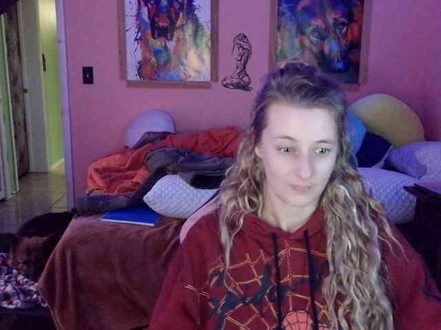 YourSecretGirlFriend963 webcam