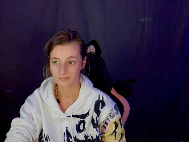 YourSecretGirlFriend963 webcam