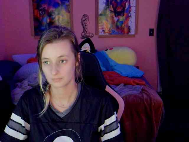 YourSecretGirlFriend963 webcam