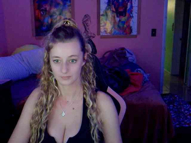 YourSecretGirlFriend963 webcam