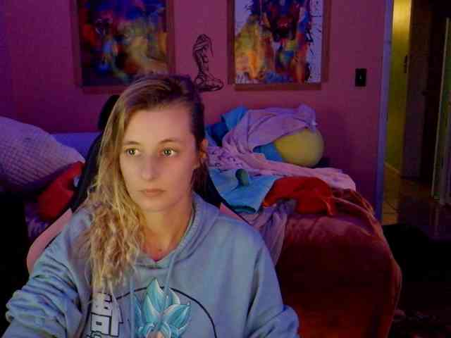 YourSecretGirlFriend963 webcam