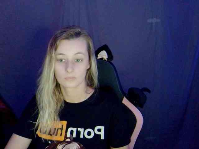 YourSecretGirlFriend963 webcam