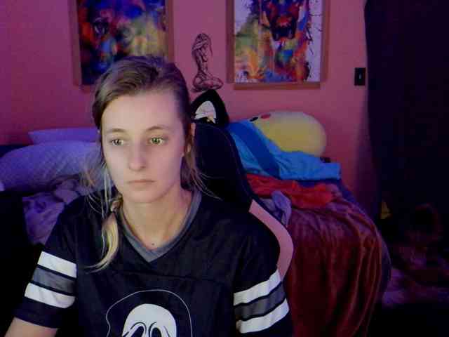 YourSecretGirlFriend963 webcam