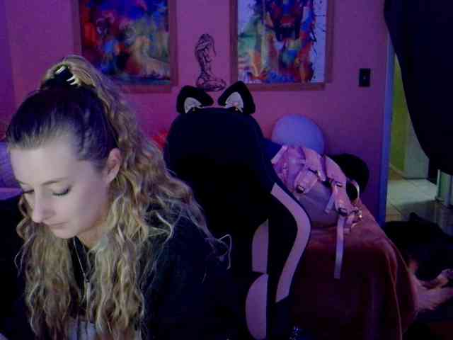 YourSecretGirlFriend963 webcam