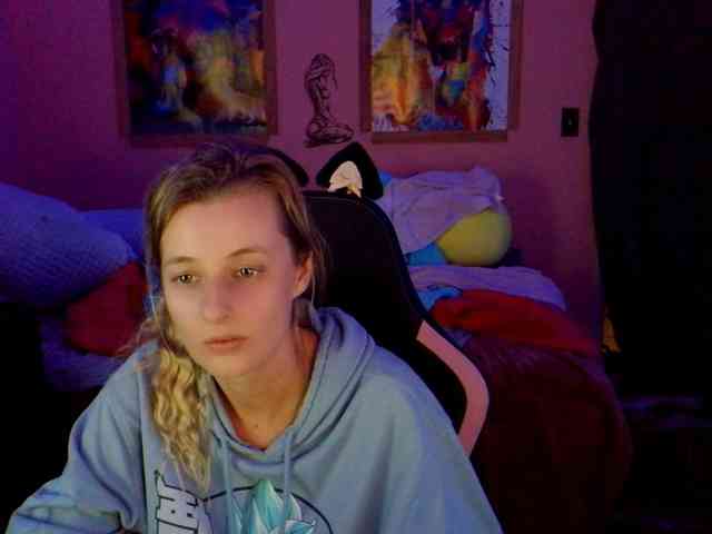 YourSecretGirlFriend963 webcam