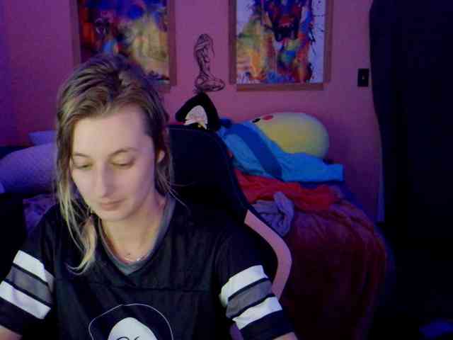 YourSecretGirlFriend963 webcam