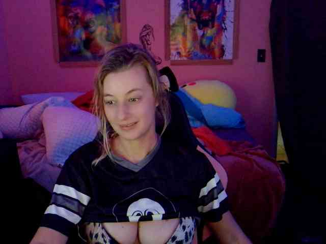 YourSecretGirlFriend963 webcam