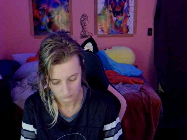 YourSecretGirlFriend963 webcam