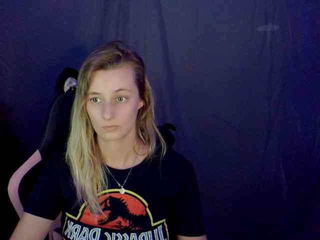 YourSecretGirlFriend963 webcam