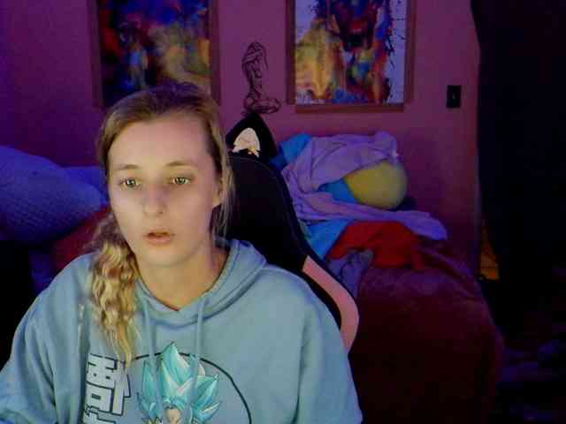 YourSecretGirlFriend963 webcam