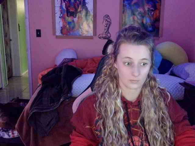 YourSecretGirlFriend963 webcam