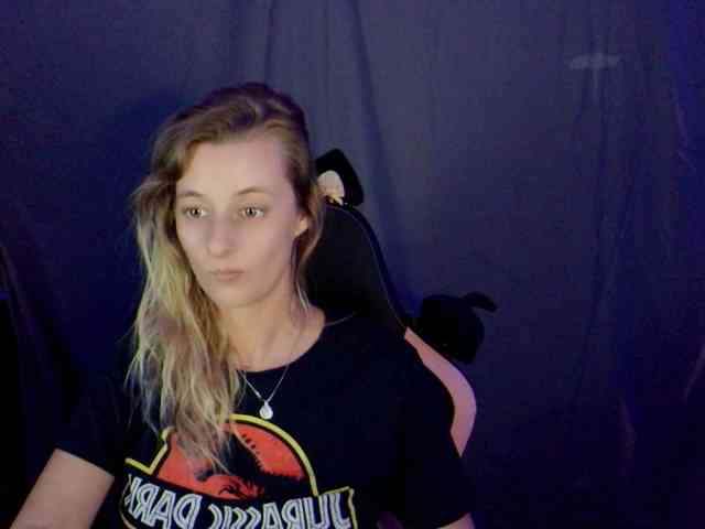 YourSecretGirlFriend963 webcam