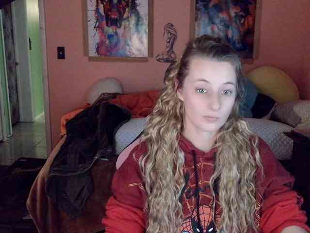 YourSecretGirlFriend963 webcam