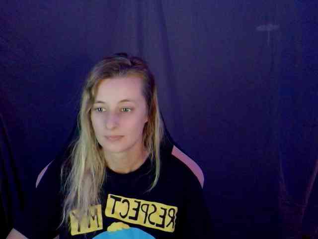 YourSecretGirlFriend963 webcam