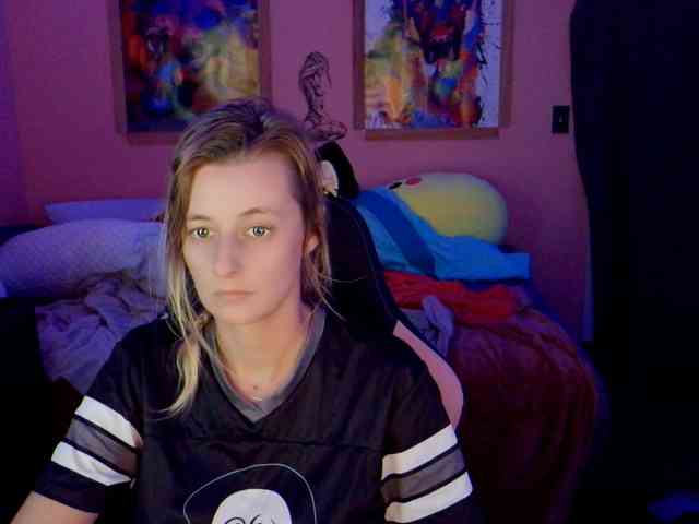 YourSecretGirlFriend963 webcam