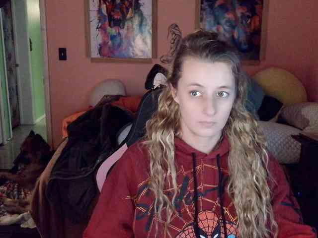 YourSecretGirlFriend963 webcam