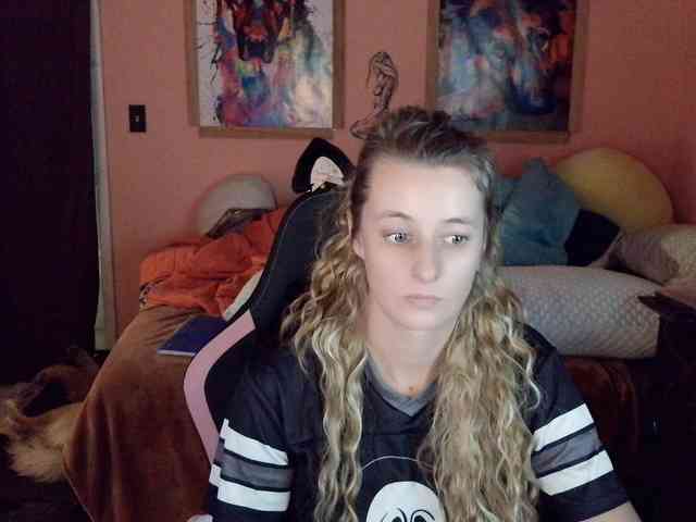 YourSecretGirlFriend963 webcam