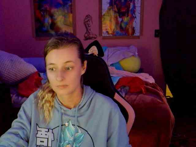 YourSecretGirlFriend963 webcam