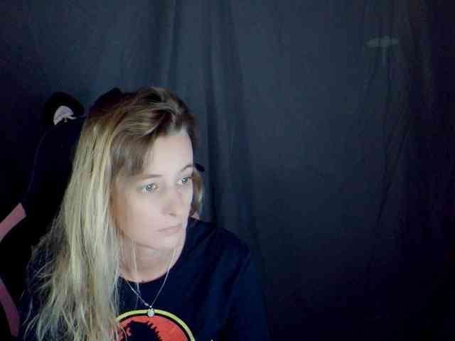 YourSecretGirlFriend963 webcam