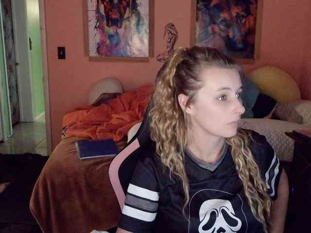 YourSecretGirlFriend963 webcam