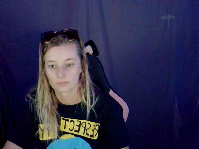 YourSecretGirlFriend963 webcam