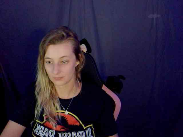 YourSecretGirlFriend963 webcam