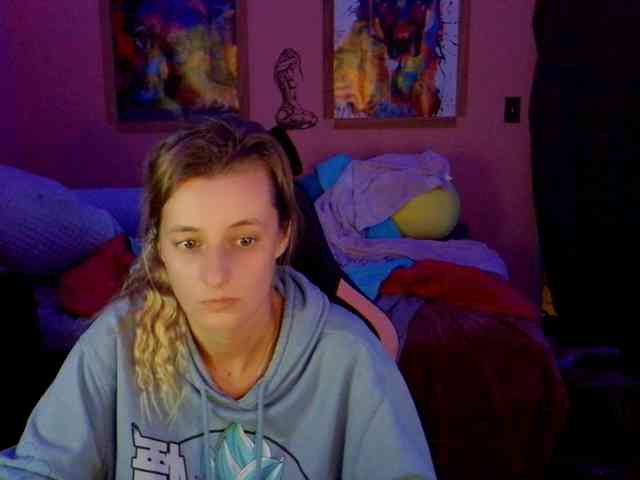 YourSecretGirlFriend963 webcam